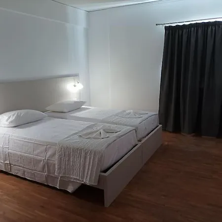 Euphemia's 아파트 Ampavris