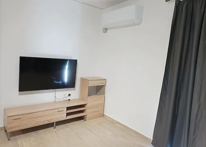 Euphemia's * Ampavris