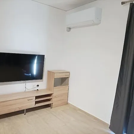 Euphemia's * Ampavris