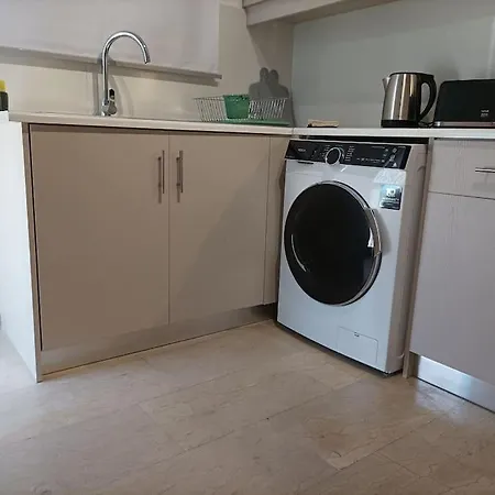 아파트 Euphemia's