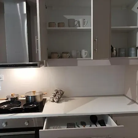 아파트 Euphemia's *